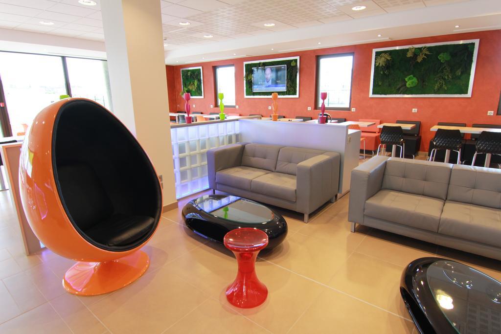 Ibis Styles Flers Hotel Bagian luar foto