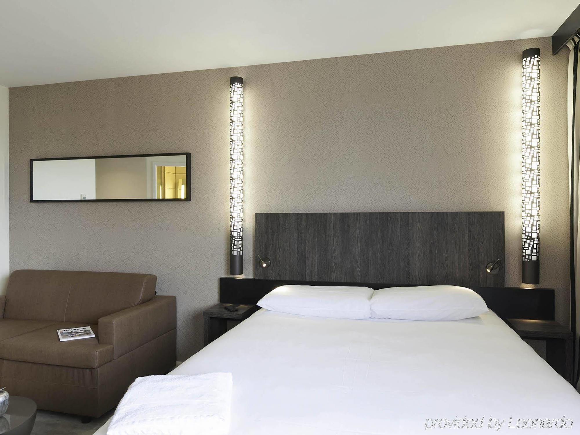 Ibis Styles Flers Hotel Bagian luar foto